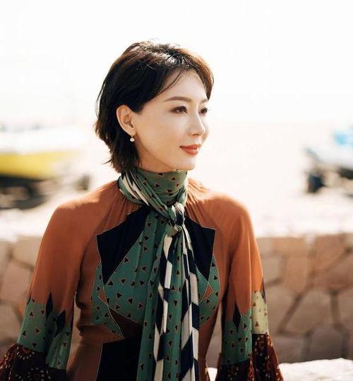 吃瓜娱乐制作人跟演员