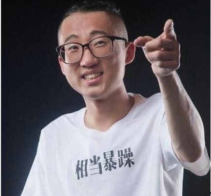 池子家庭背景曝光,出身名门，成长历程引人关注